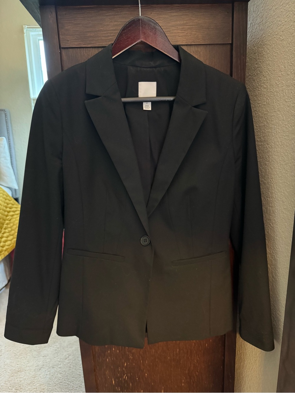 Classic Black Women's Single-Button Blazer